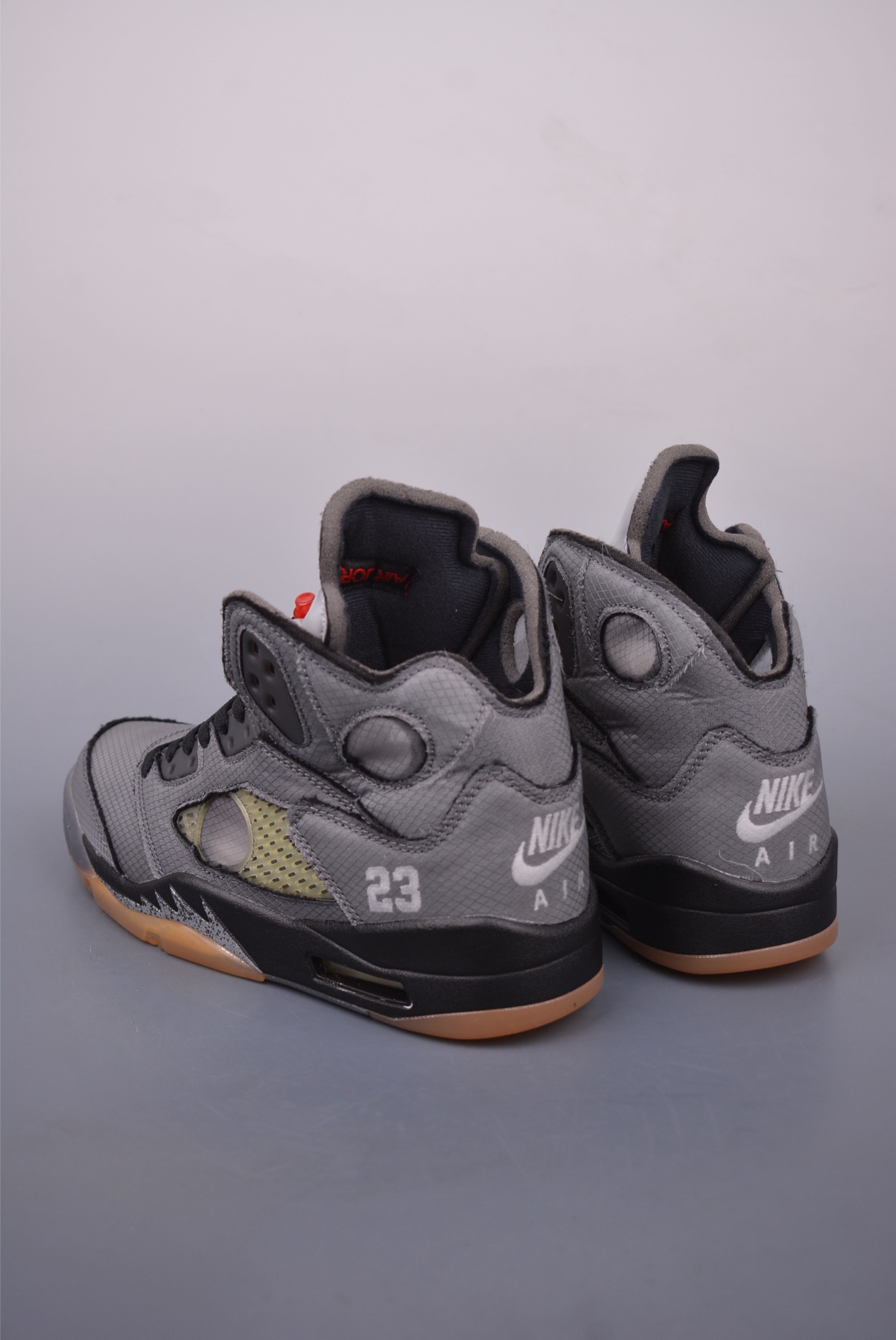 OFF-WHITE x Jordan Air Jordan 5  Retro SP - NeoLux