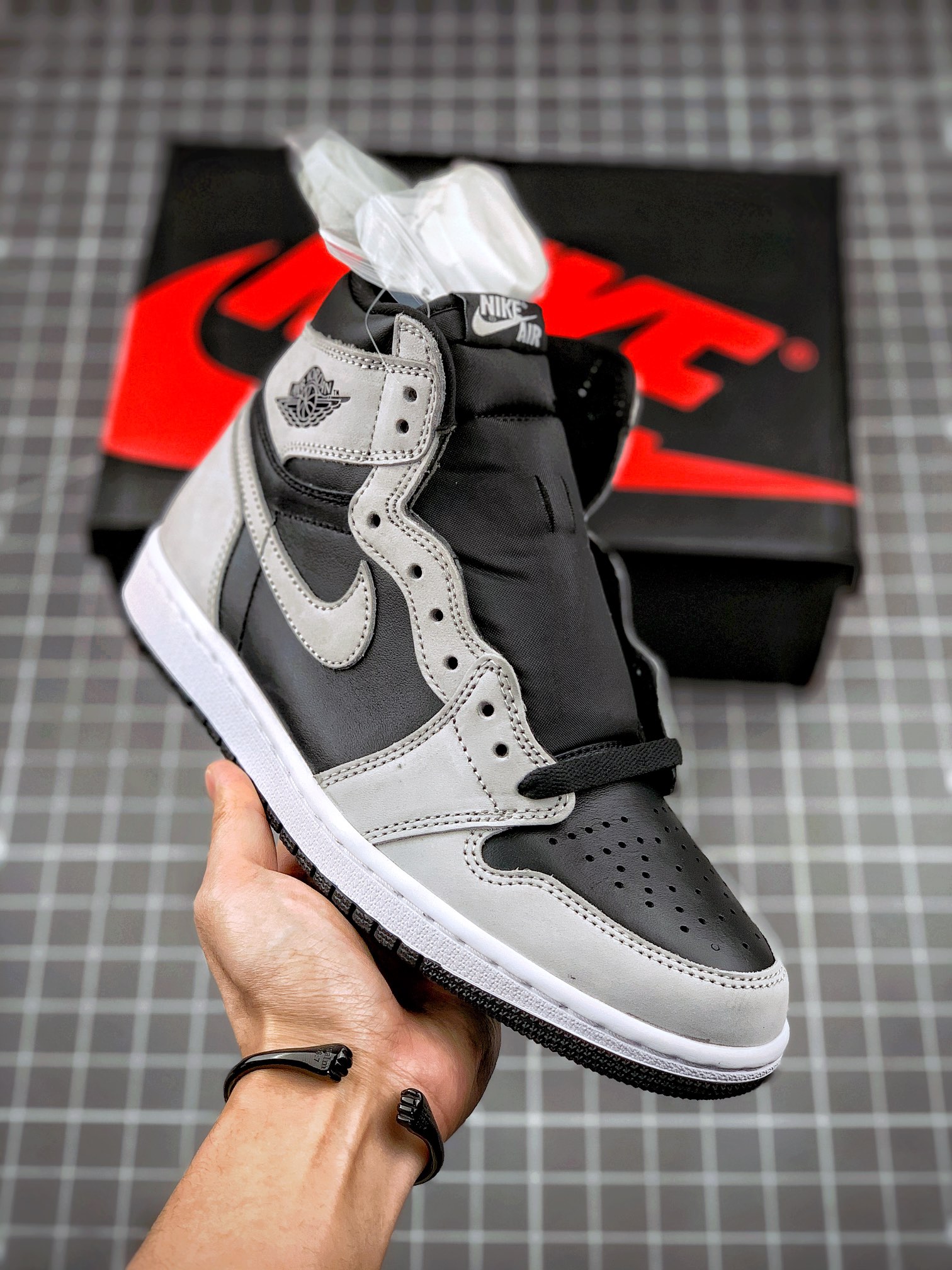 JORDAN 1 HIGH OG Shadow 2.0 - NeoLux