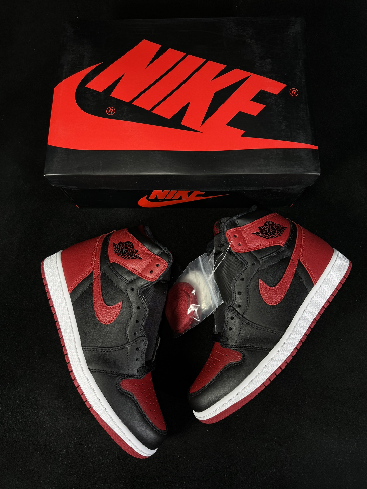 JORDAN 1 RETRO HIGH OG Banned - NeoLux