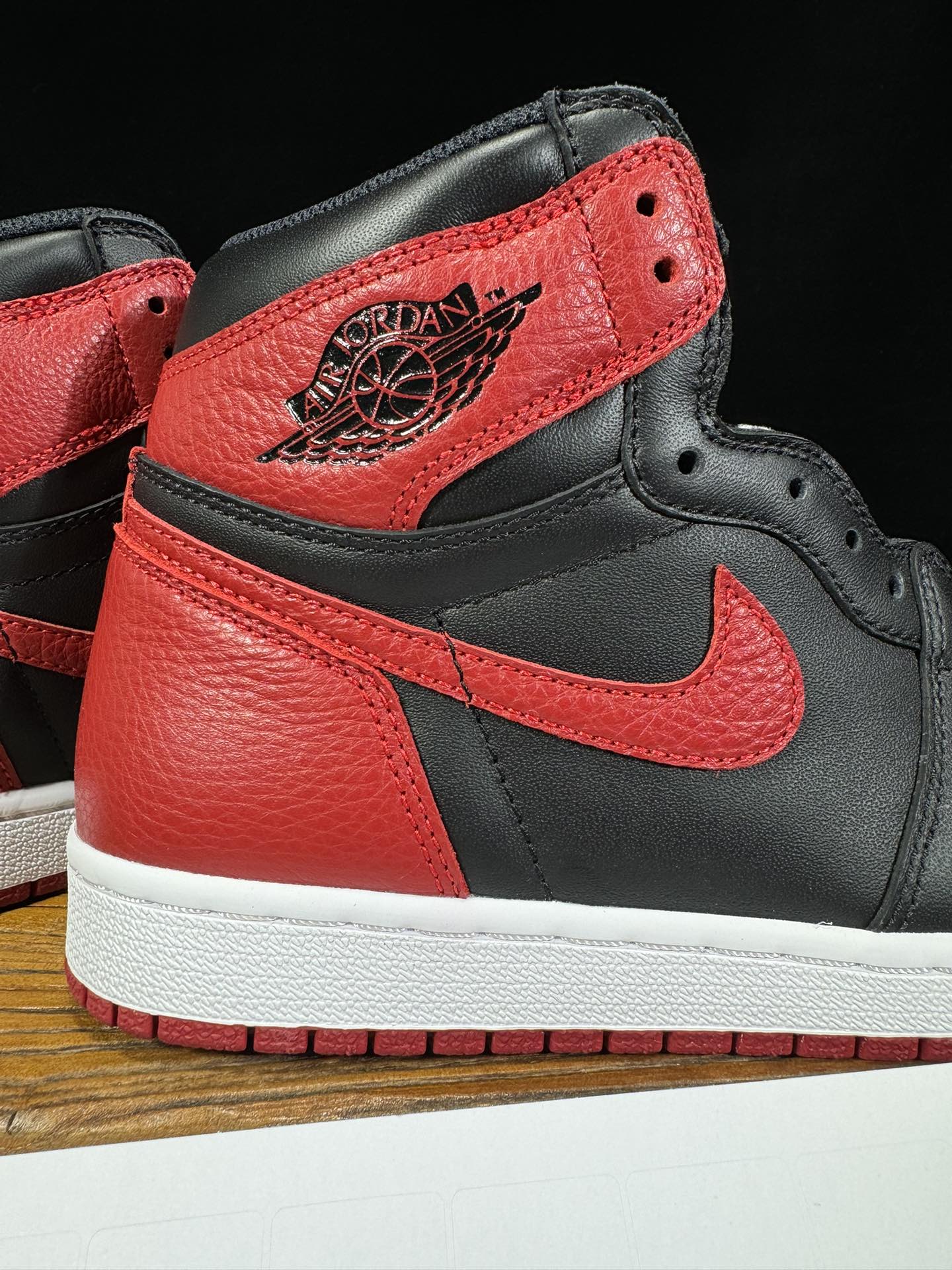 JORDAN 1 RETRO HIGH OG Banned - NeoLux