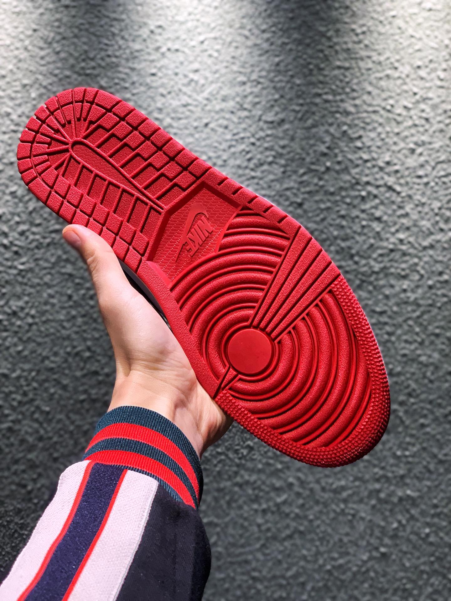 Air Jordan 1 High OG Satin