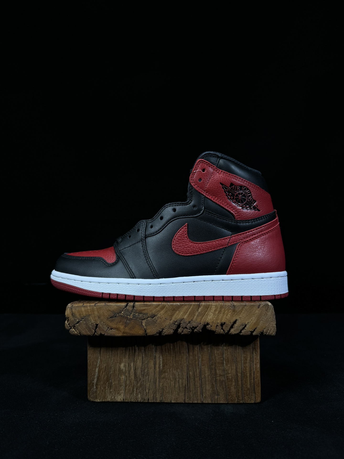 JORDAN 1 RETRO HIGH OG Banned - NeoLux