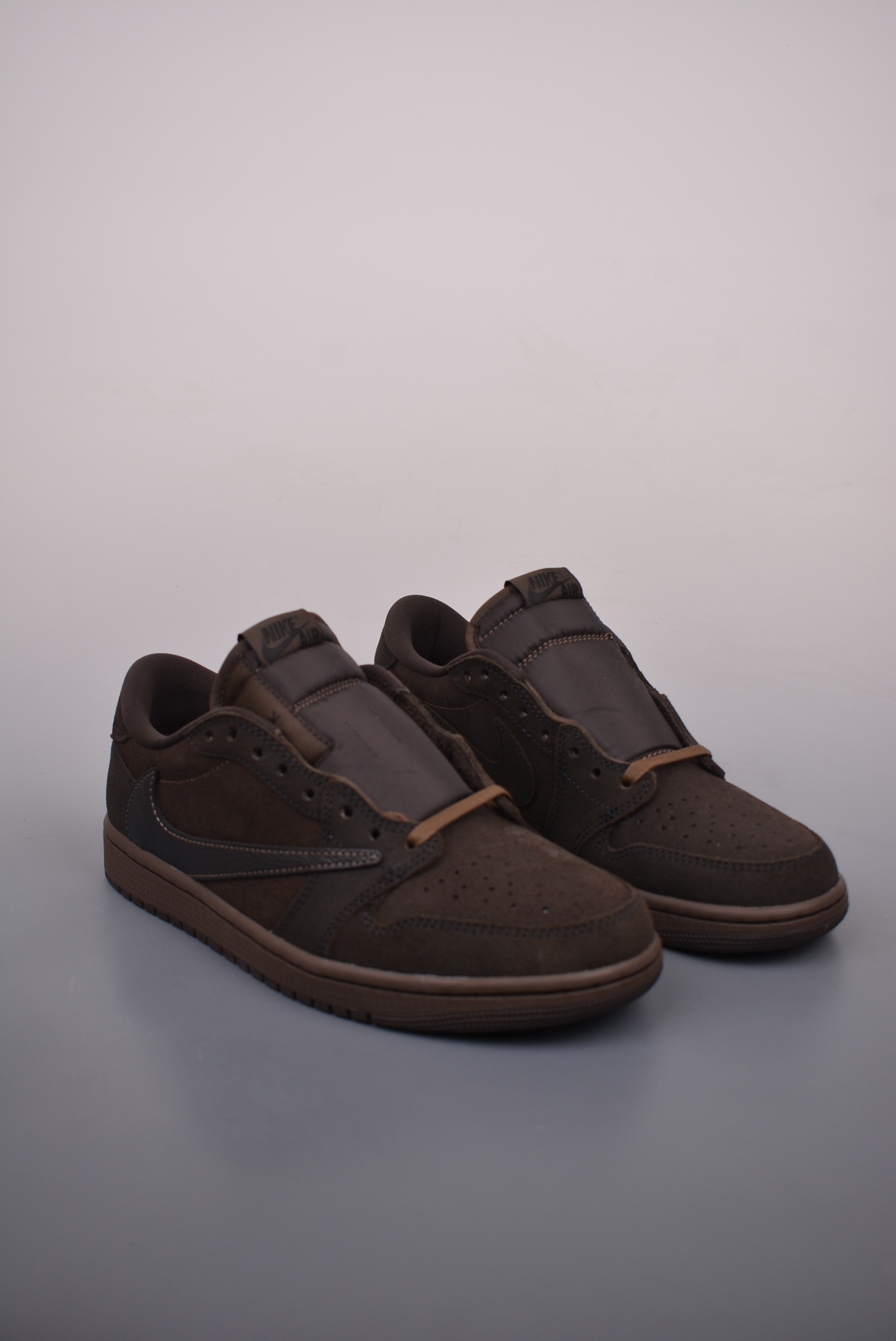 Travis Scott x Air Jordan 1 Low OG SP Velvet Brown - NeoLux