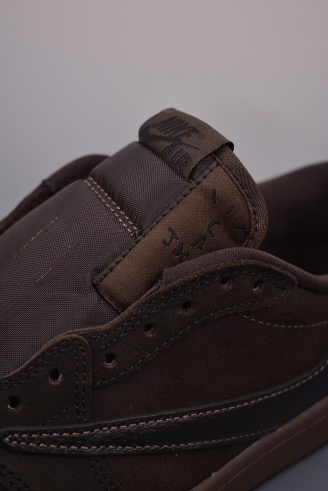 Travis Scott x Air Jordan 1 Low OG SP Velvet Brown - NeoLux