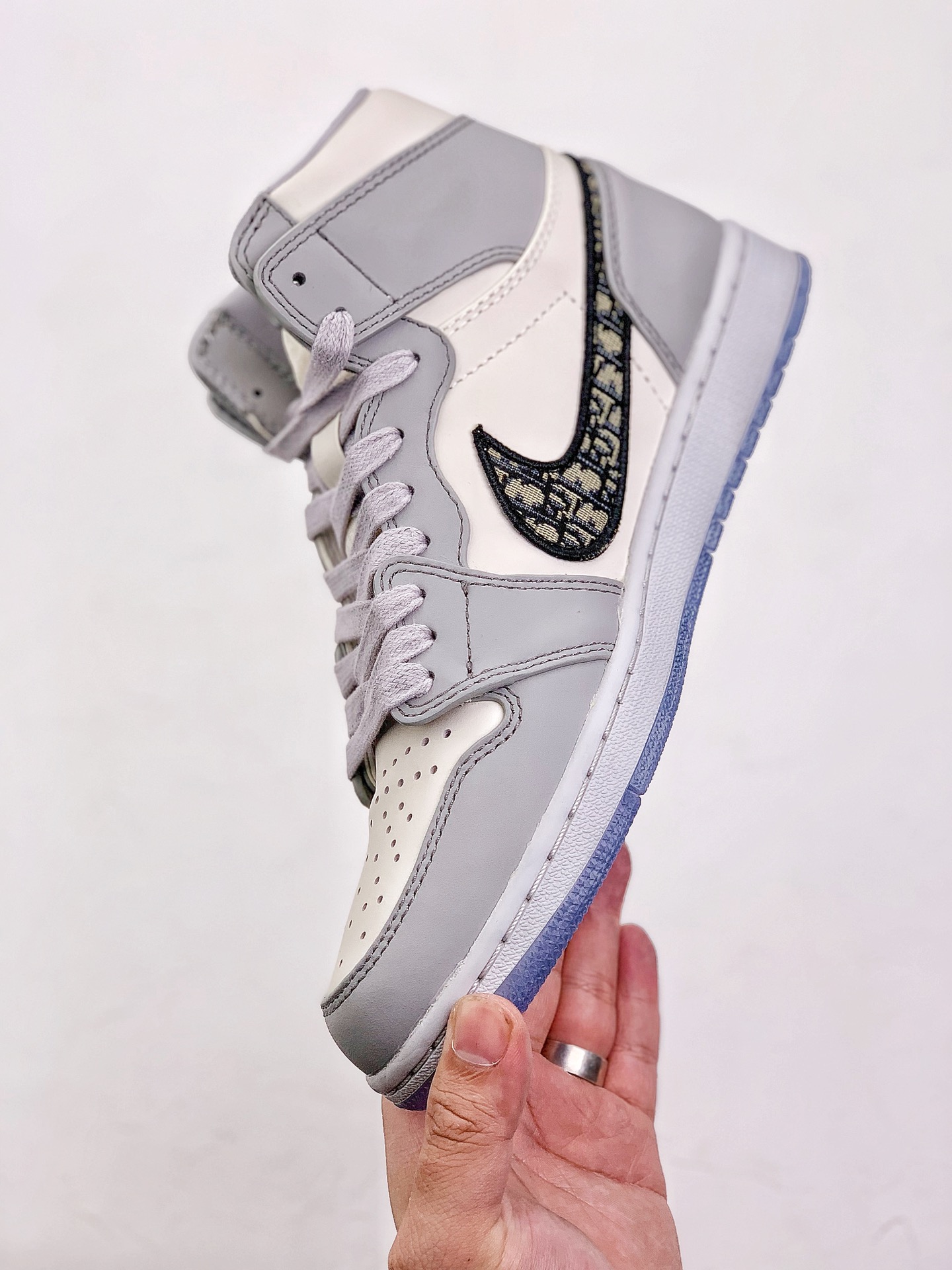 Air Jordan 1 Retro High “Dior” - NeoLux