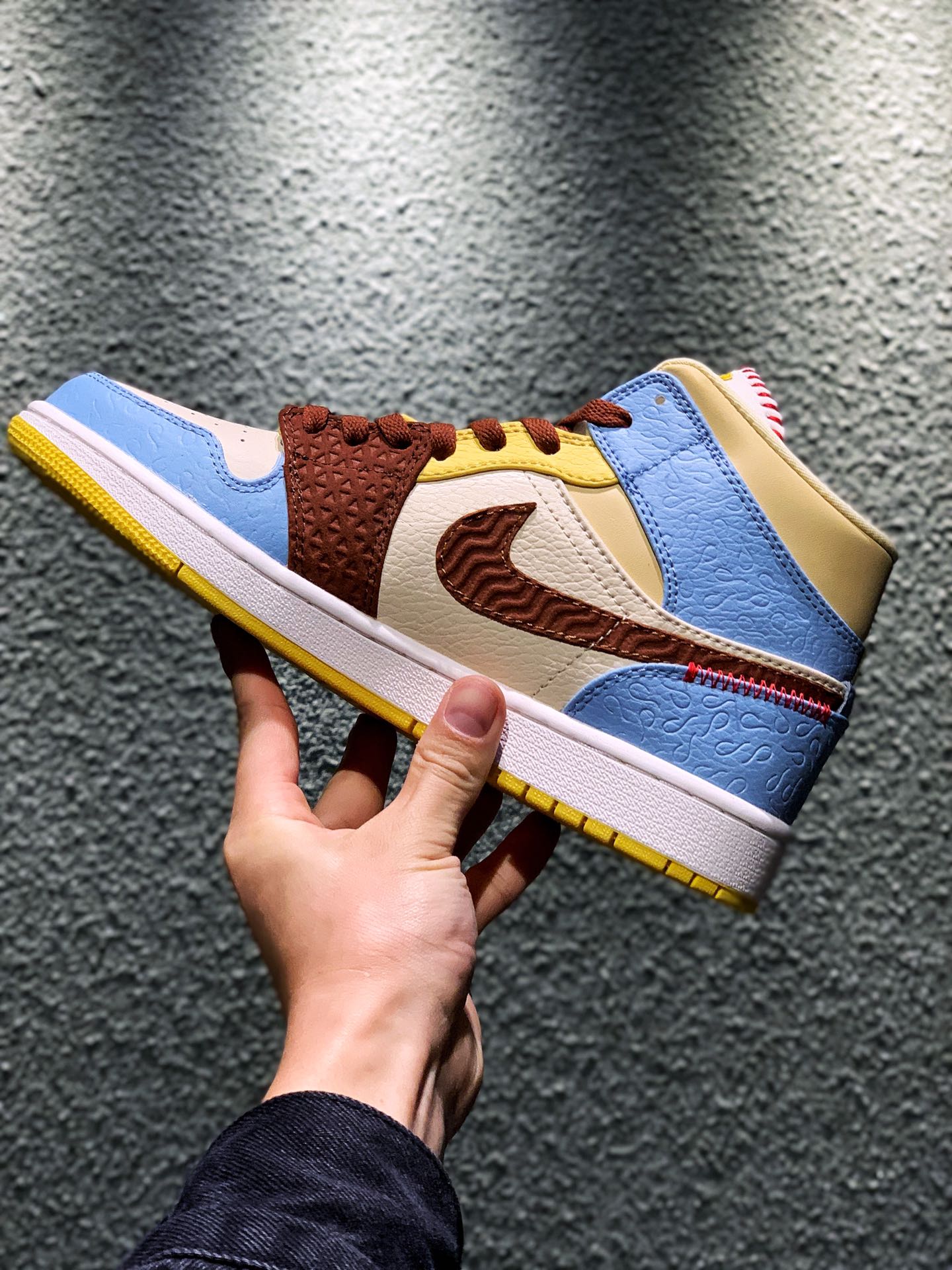 JORDAN 1 MID SE Maison Chateau Rouge Fearless - NeoLux