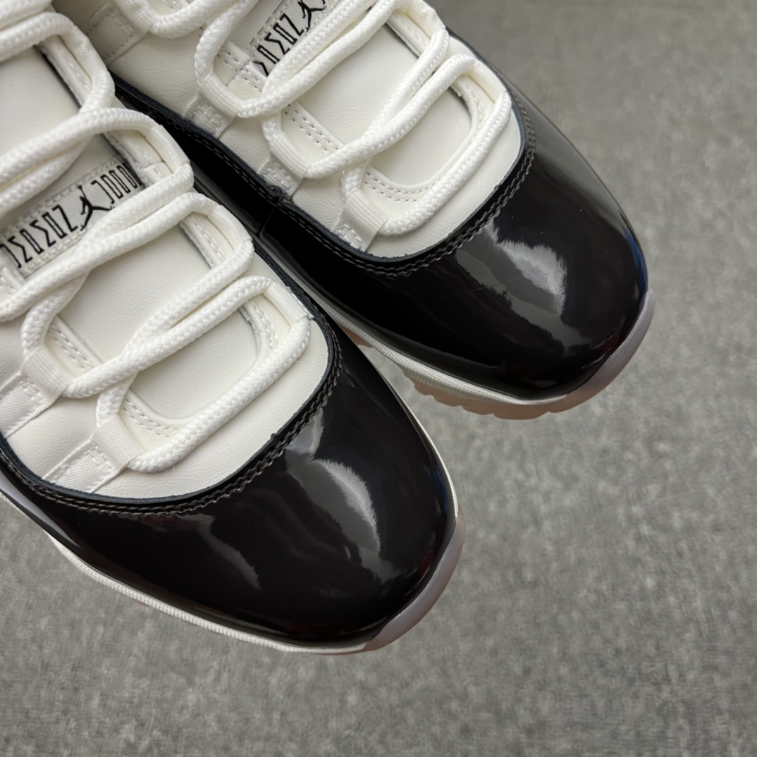 Air Jordan 11 Retro