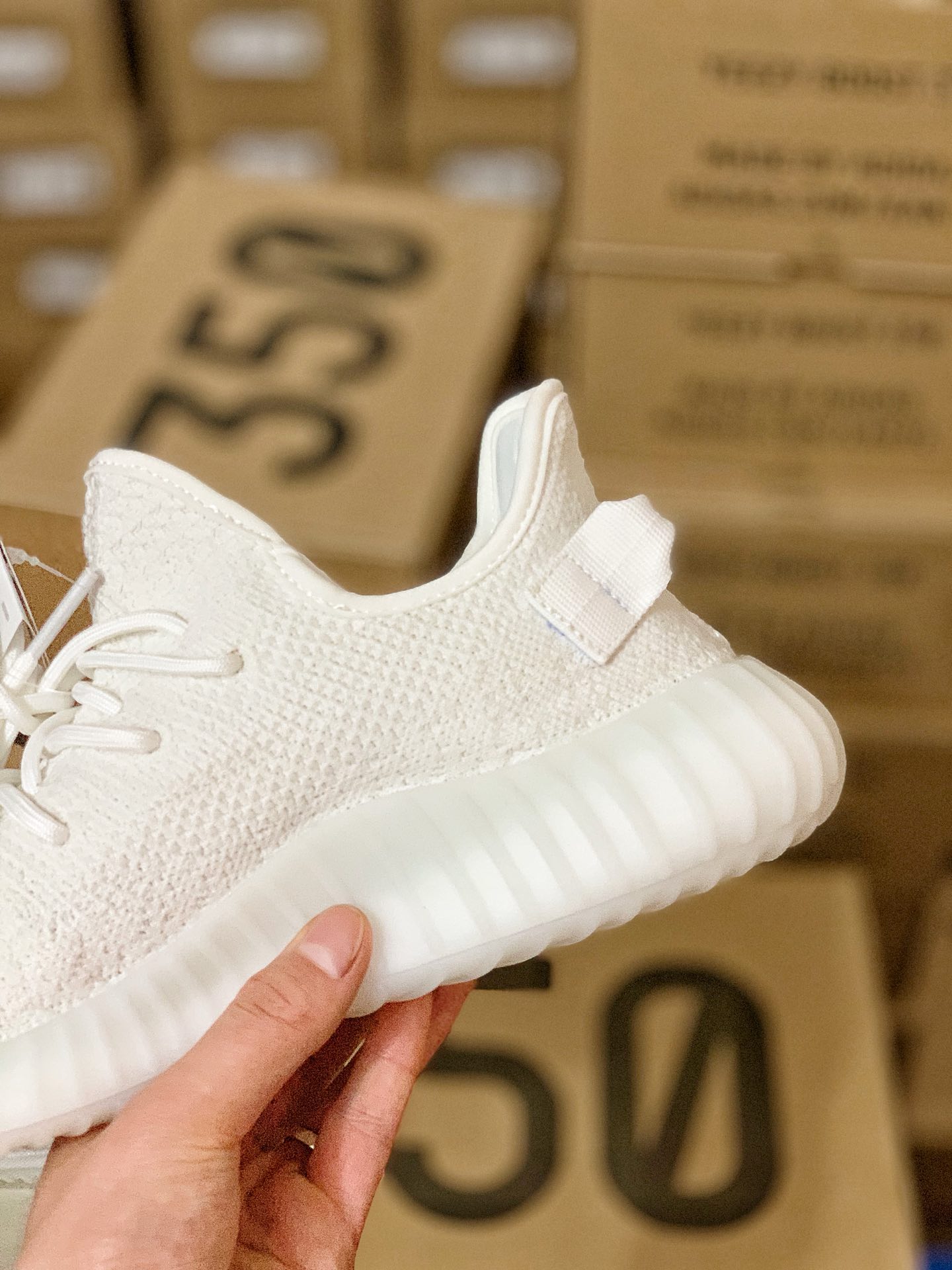YEEZY BOOST 350 V2 Bone - NeoLux