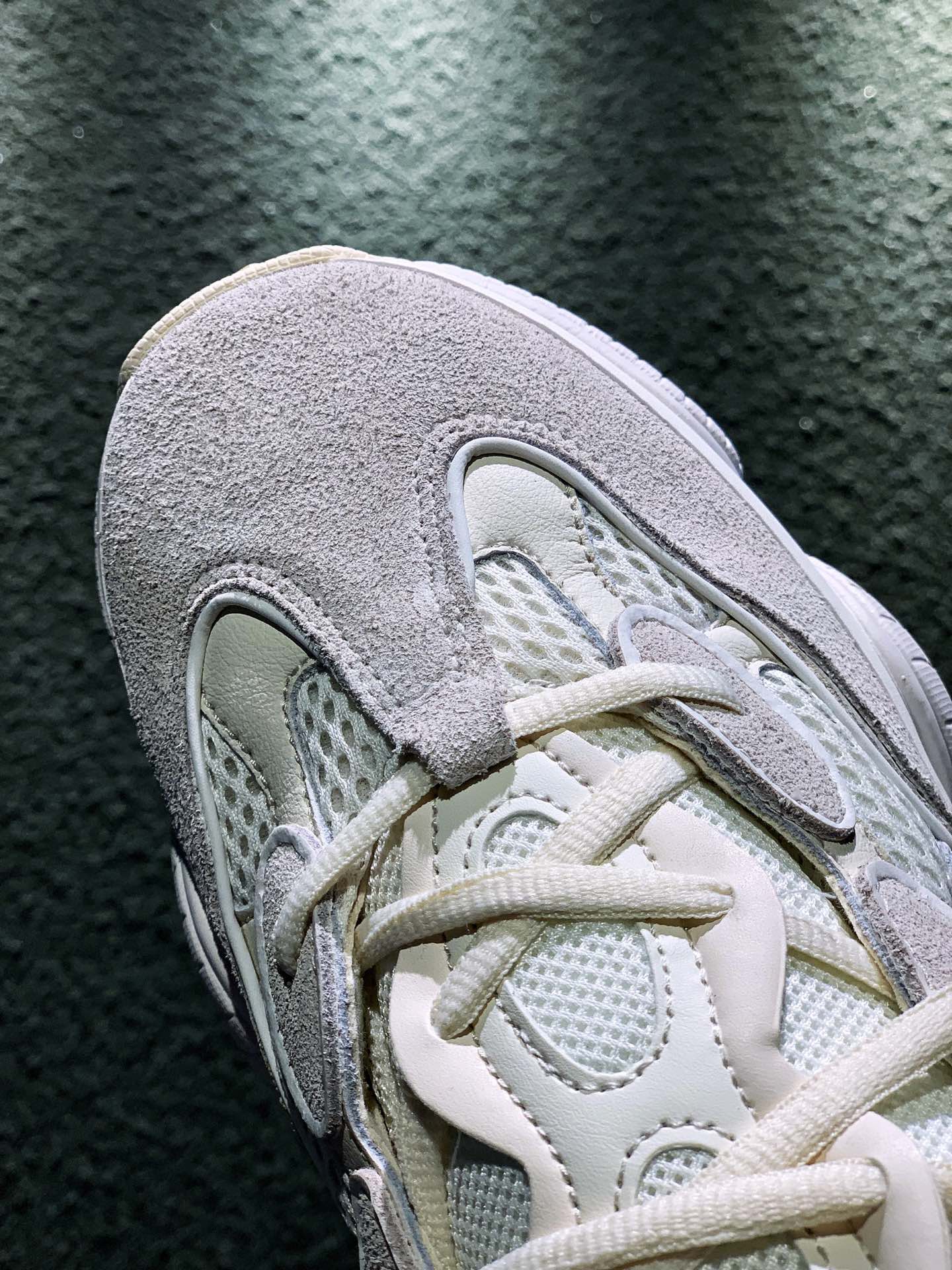 YEEZY 500 Bone White - NeoLux