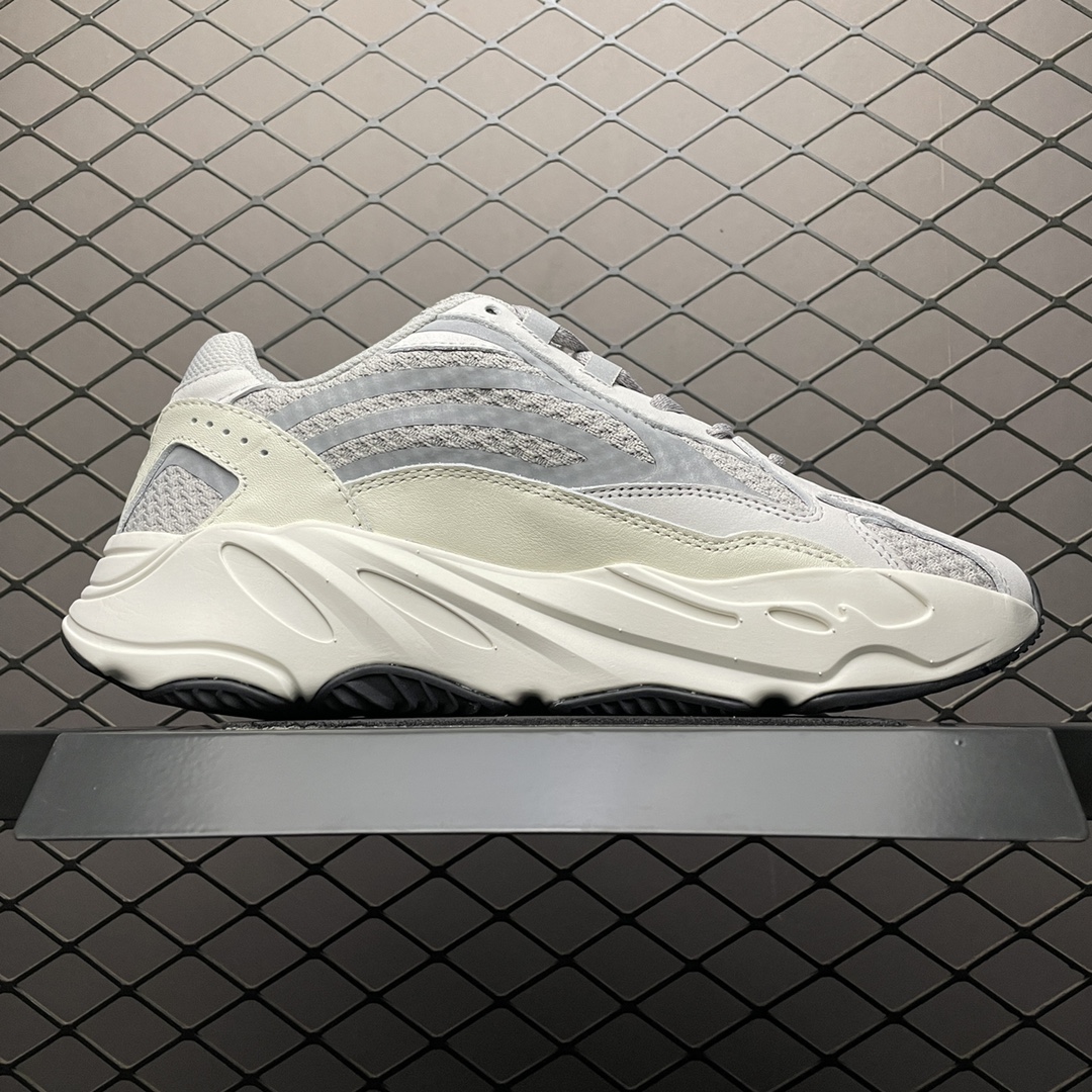 YEEZY BOOST 700 V2 Static - NeoLux