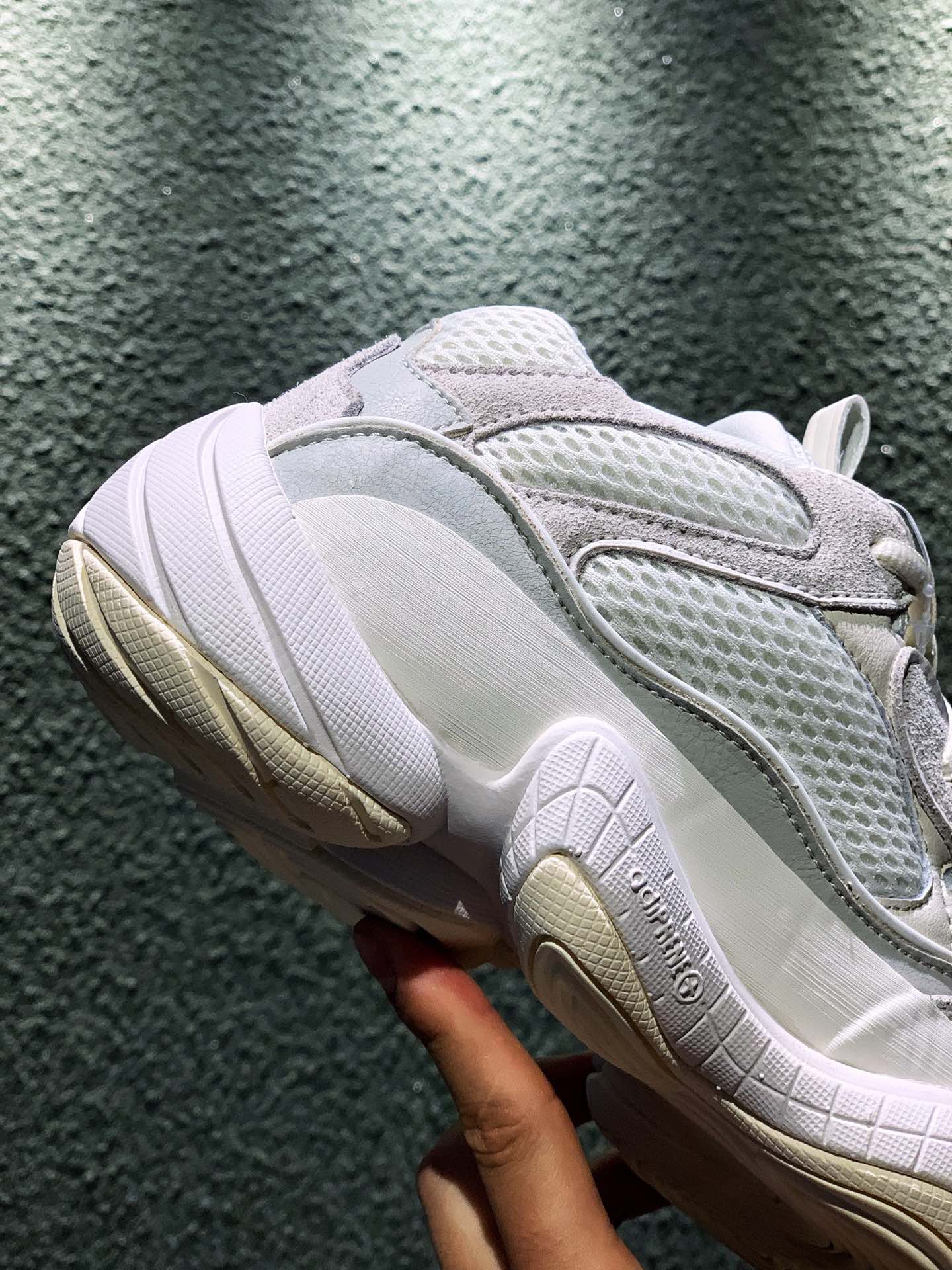 YEEZY 500 Bone White - NeoLux