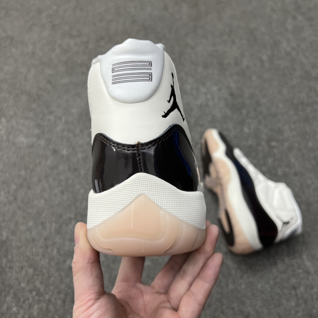 Air Jordan 11 Retro