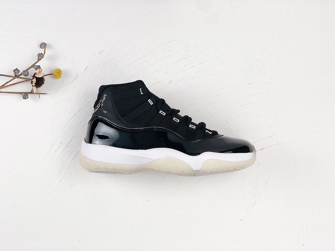 Air Jordan 11 Retro 
