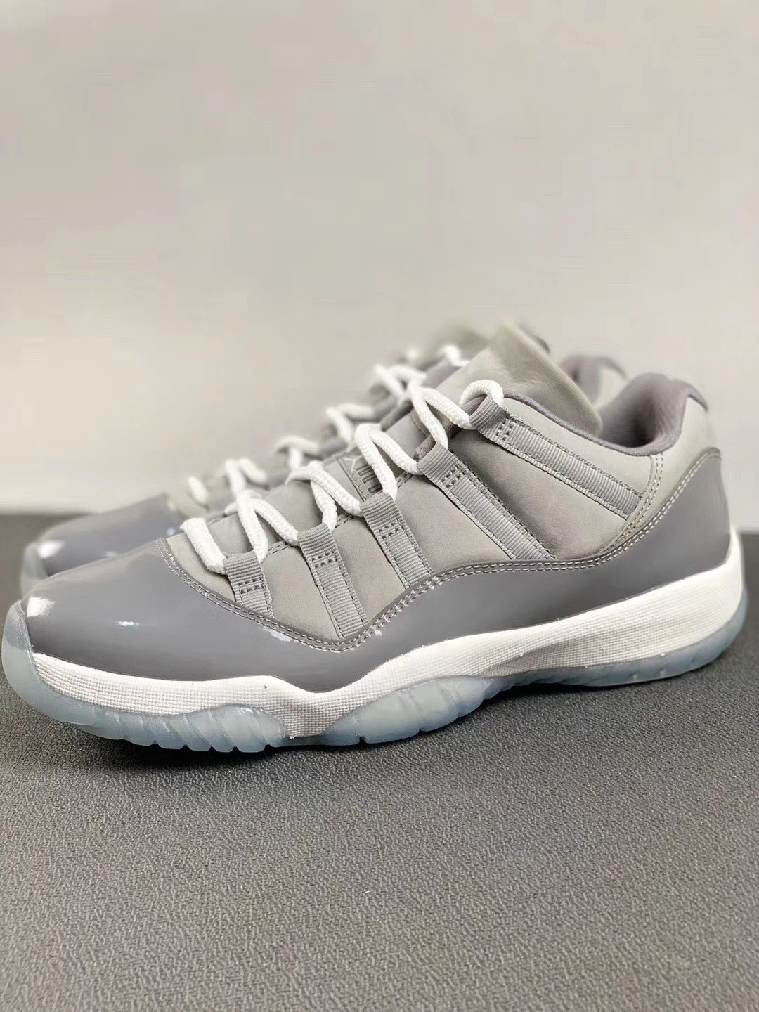 Jordan 11 Retro Low Cool Grey - NeoLux