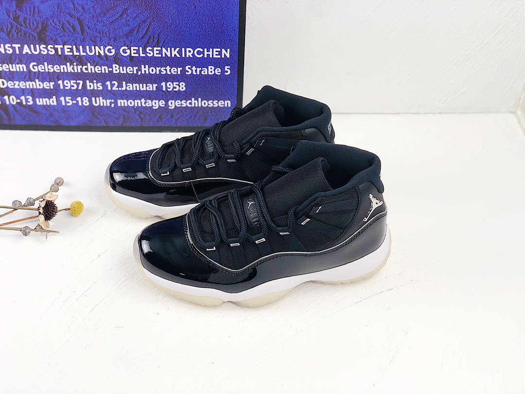 Air Jordan 11 Retro 