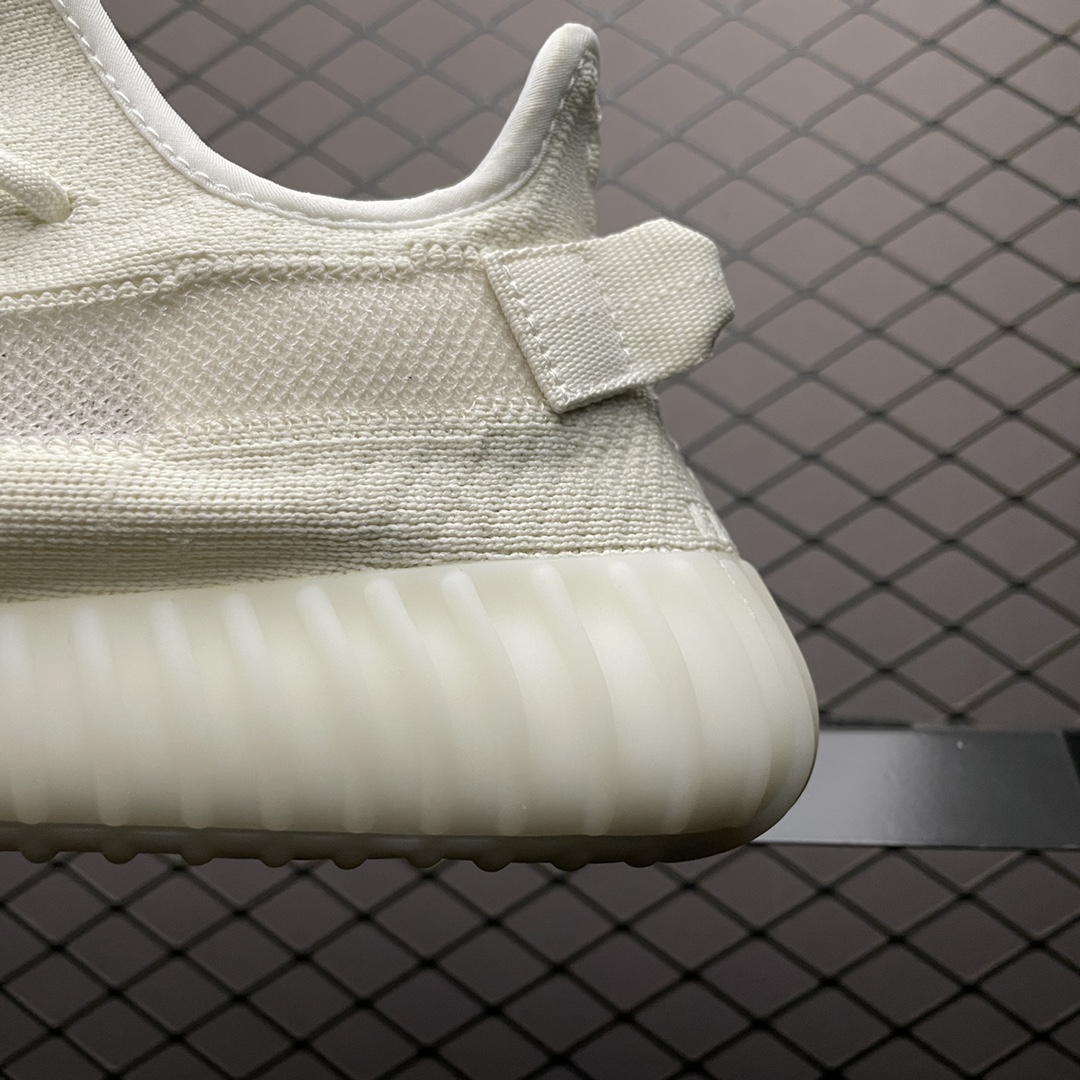 YEEZY BOOST 350 V2 Cream White/Triple White - NeoLux