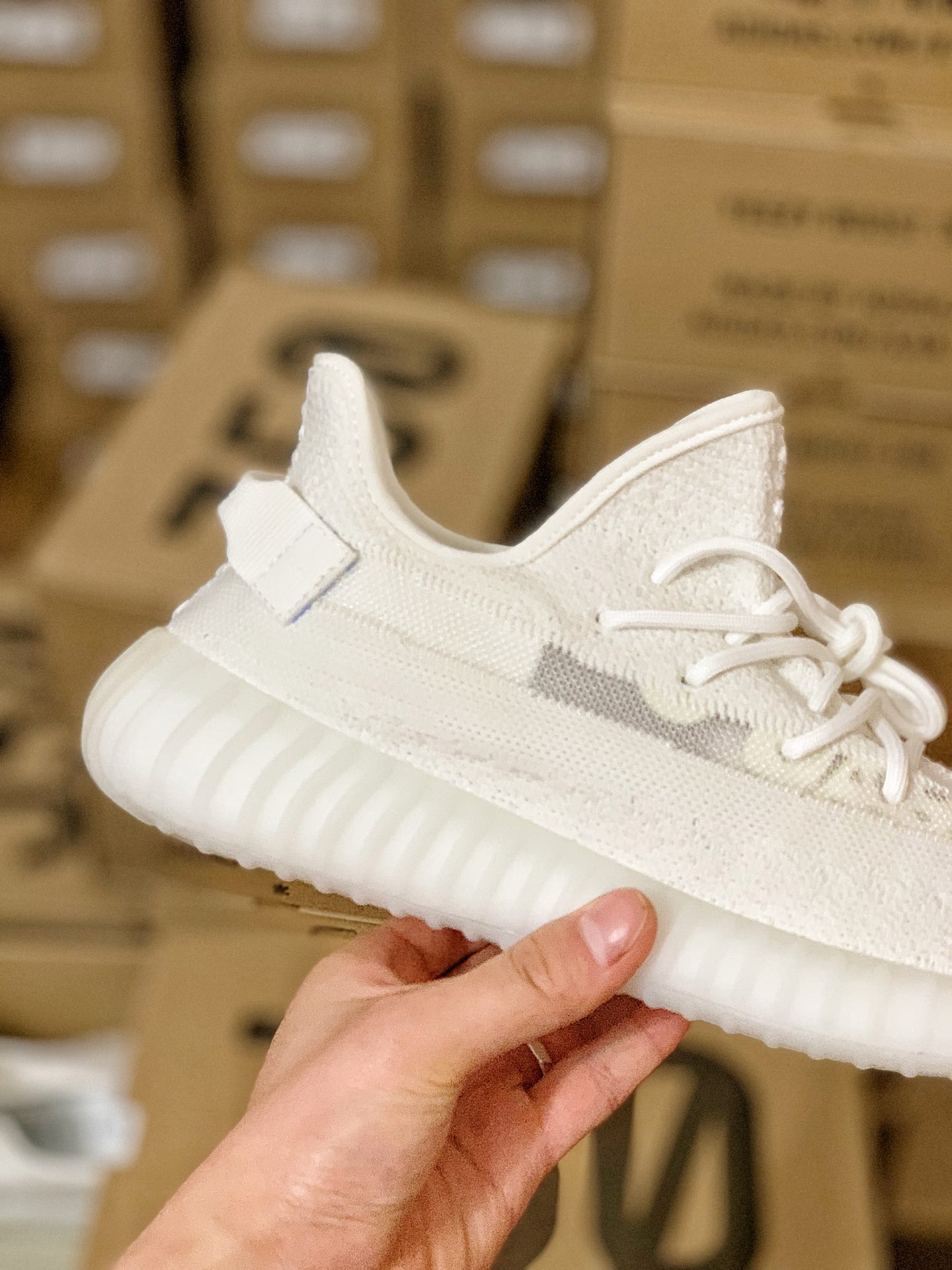 YEEZY BOOST 350 V2 Bone - NeoLux