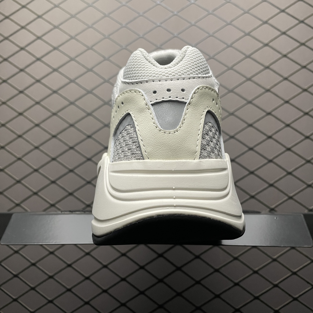 YEEZY BOOST 700 V2 Static - NeoLux