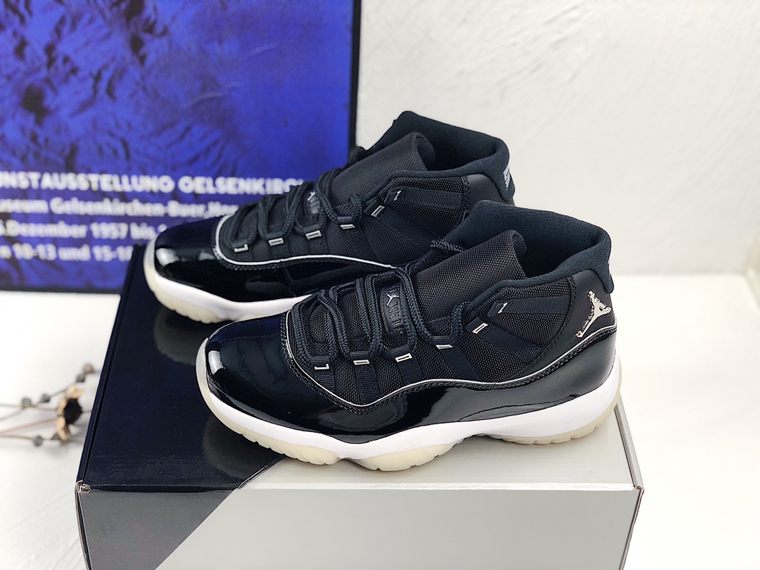 Air Jordan 11 Retro 
