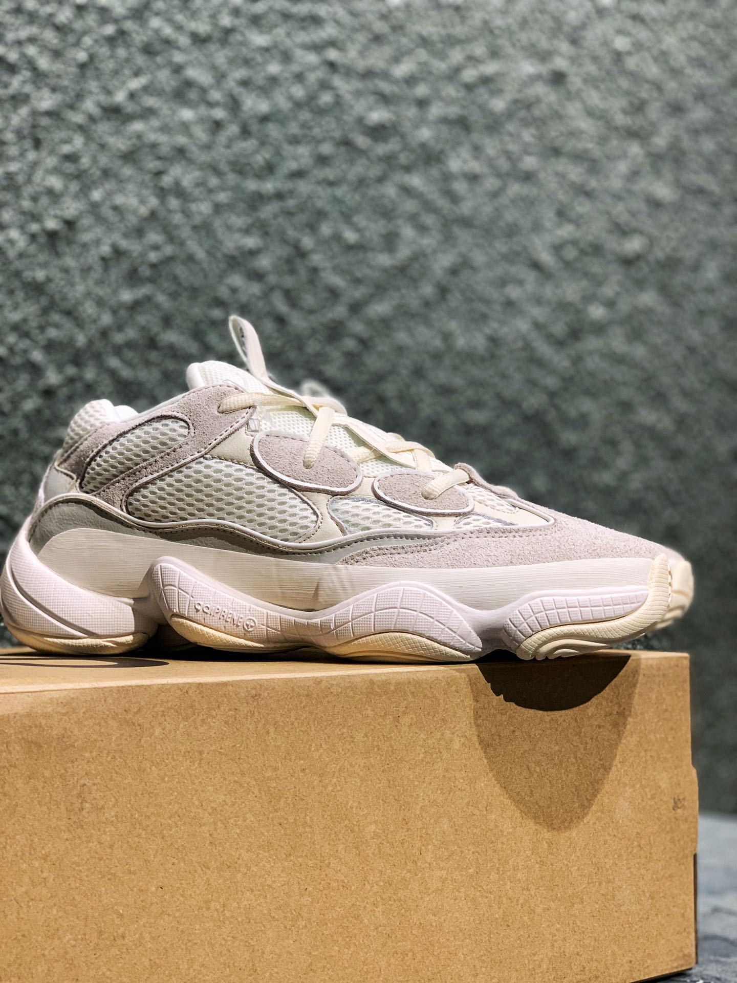 YEEZY 500 Bone White - NeoLux