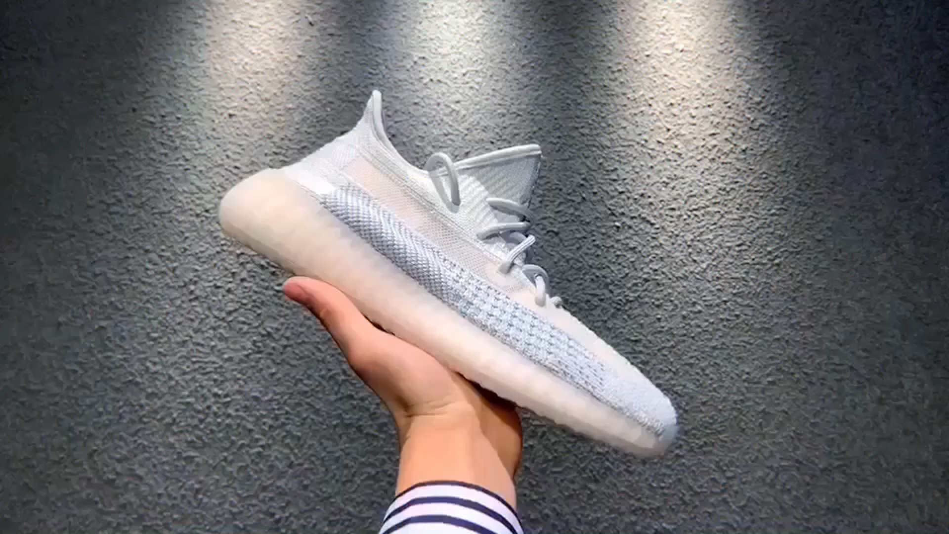YEEZY BOOST 350 V2 REFLECTIVE Cloud White - NeoLux