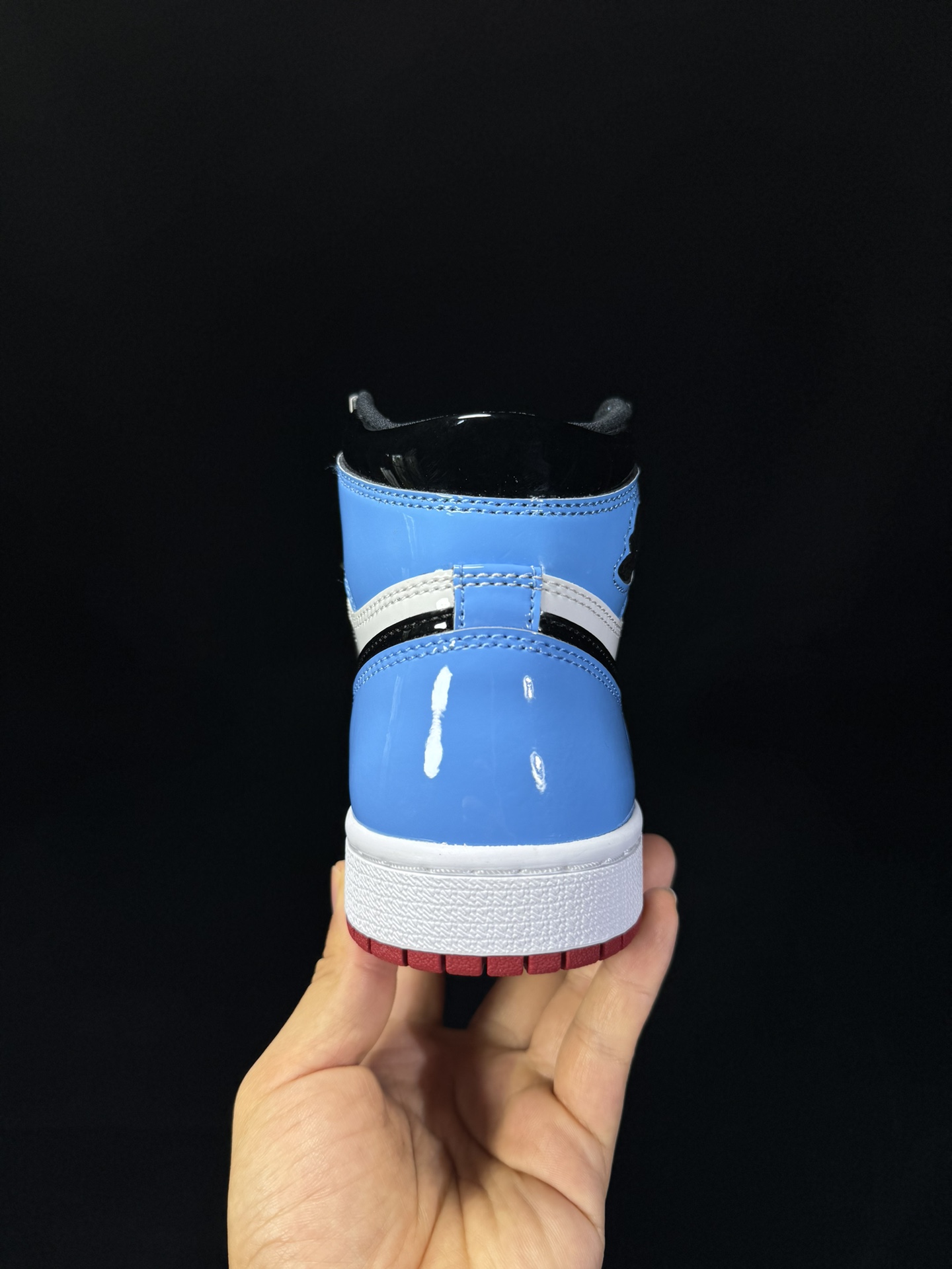 JORDAN 1 RETRO HIGH OG Fearless - NeoLux