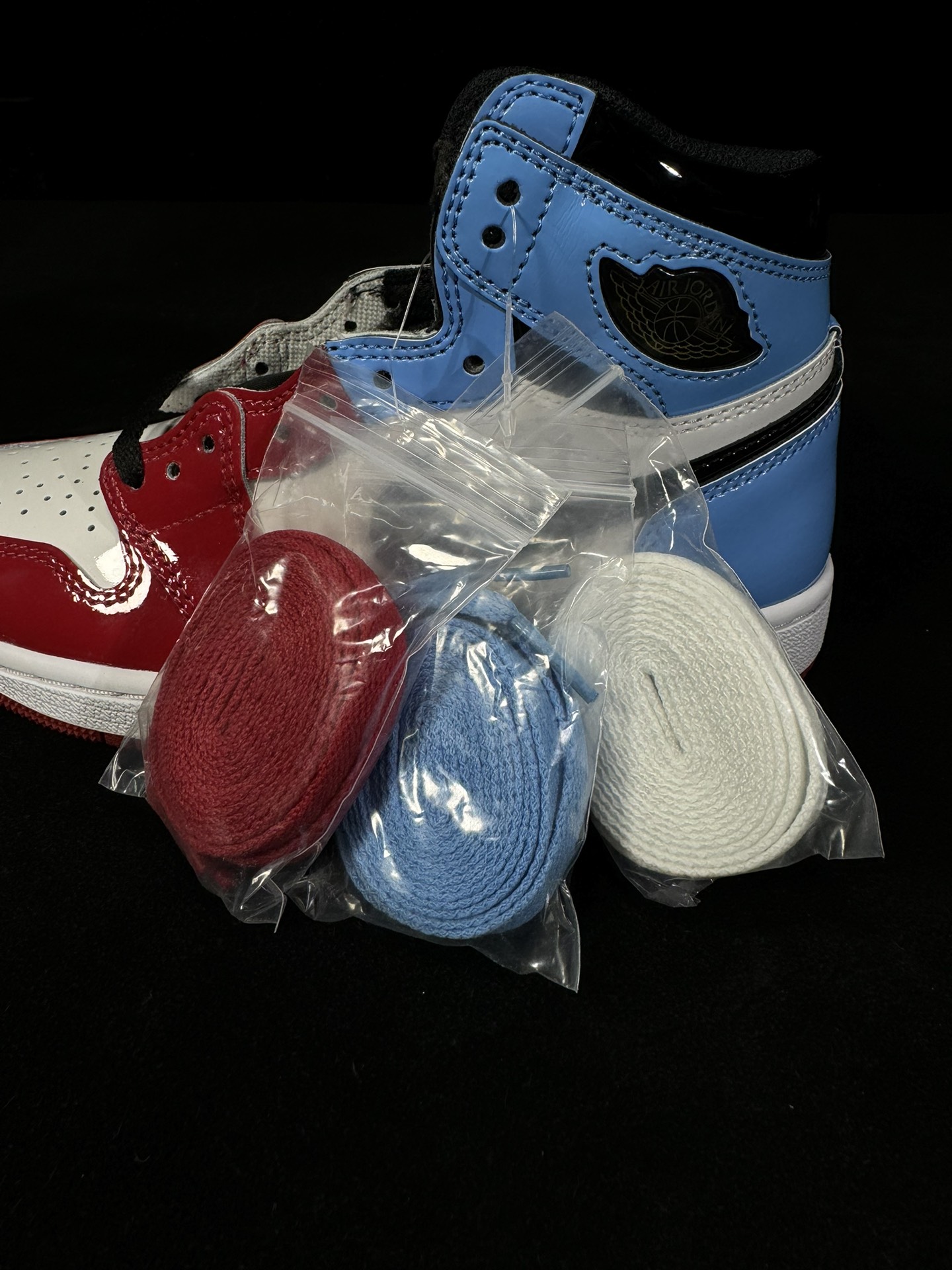 JORDAN 1 RETRO HIGH OG Fearless - NeoLux