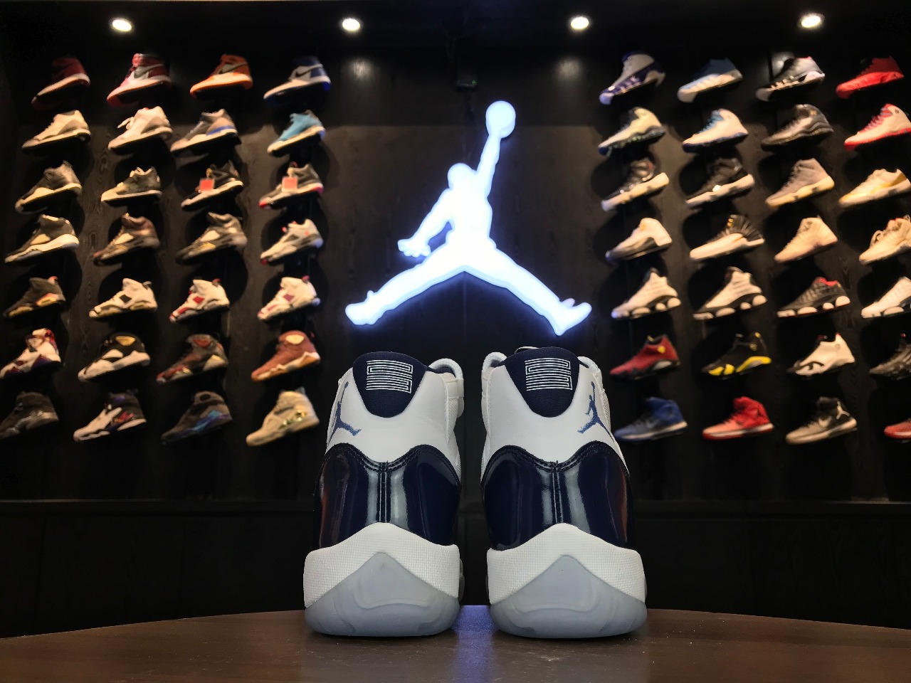 JORDAN 11 RETRO Navy Win Like 82 - NeoLux
