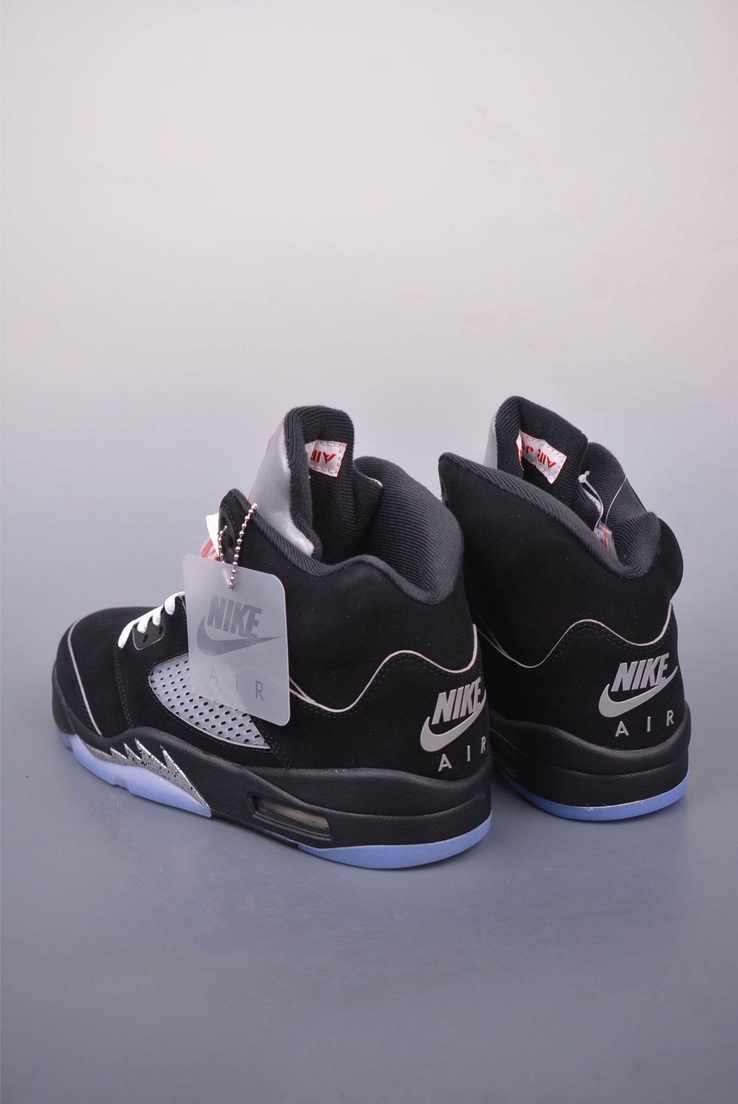 Jordan 5 Retro OG Black Metallic Reimagined - NeoLux