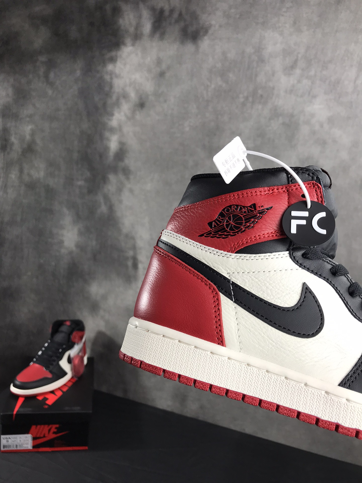 JORDAN 1 RETRO HIGH Bred Toe - NeoLux