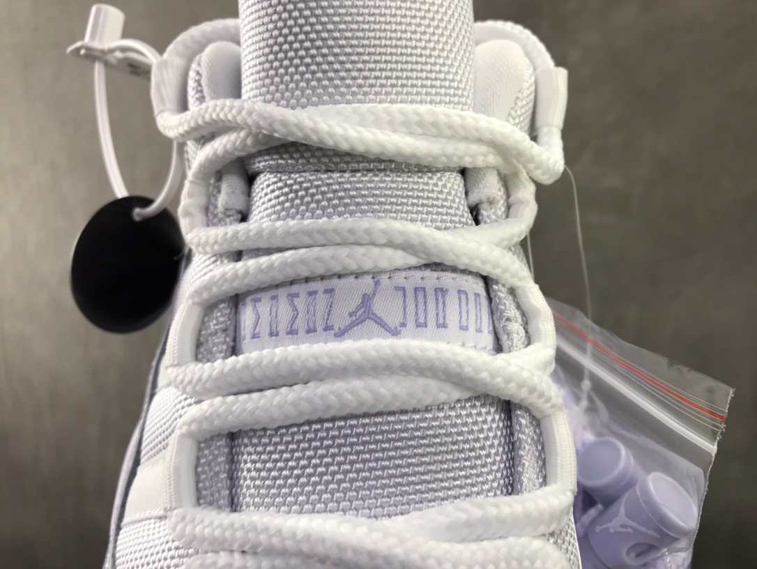Jordan 11 Retro Low Pure Violet - NeoLux