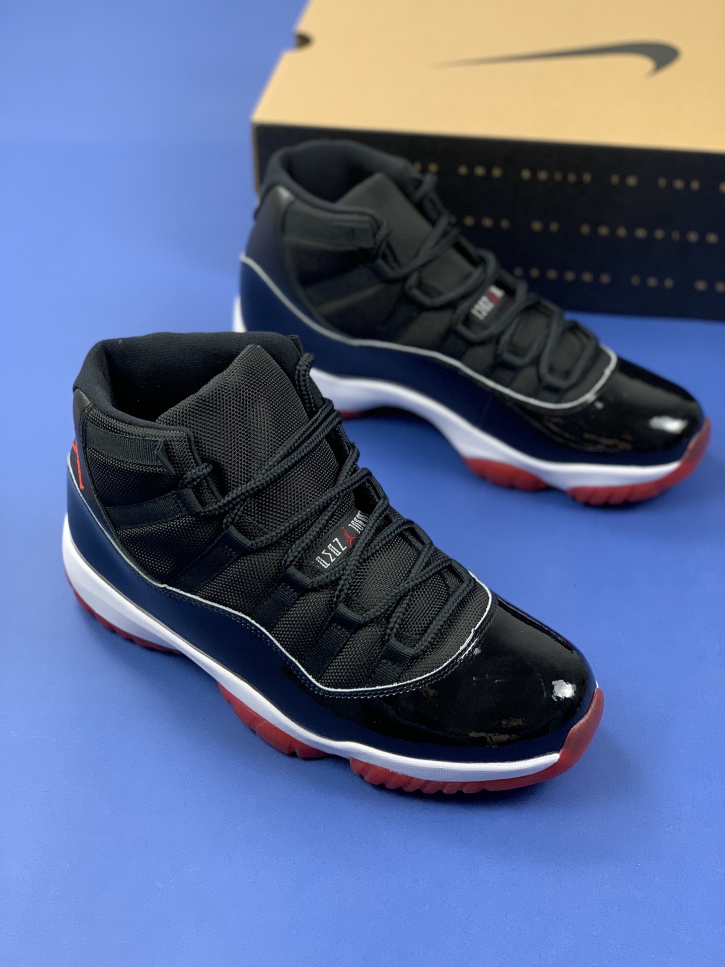 JORDAN 11 RETRO Bred 2019 - NeoLux