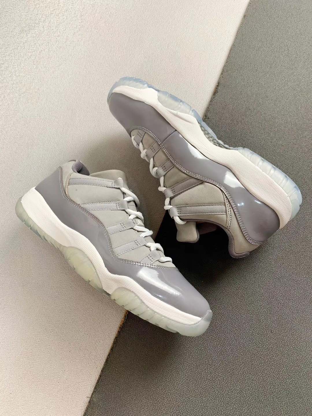 JORDAN 11 RETRO LOW Cool Grey - NeoLux