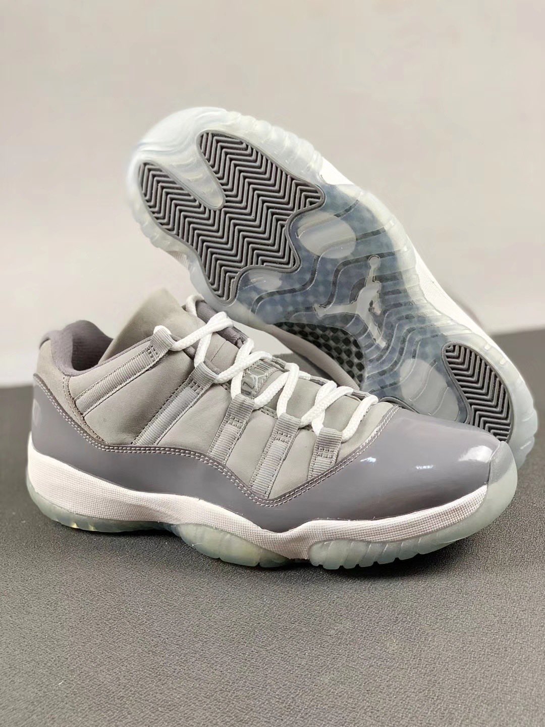 JORDAN 11 RETRO LOW Cool Grey - NeoLux