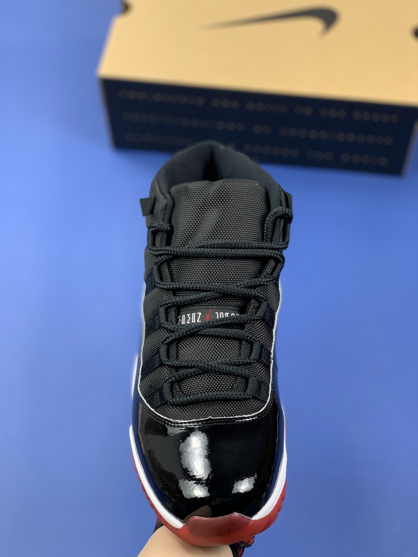 JORDAN 11 RETRO Bred 2019 - NeoLux