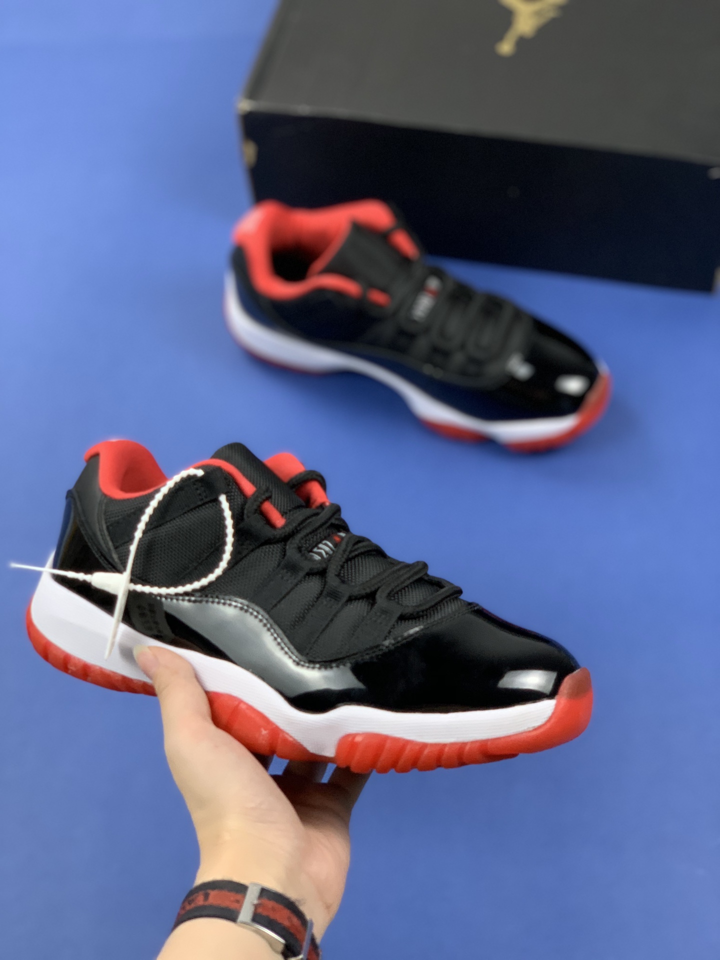 JORDAN 11 RETRO LOW Bred - NeoLux