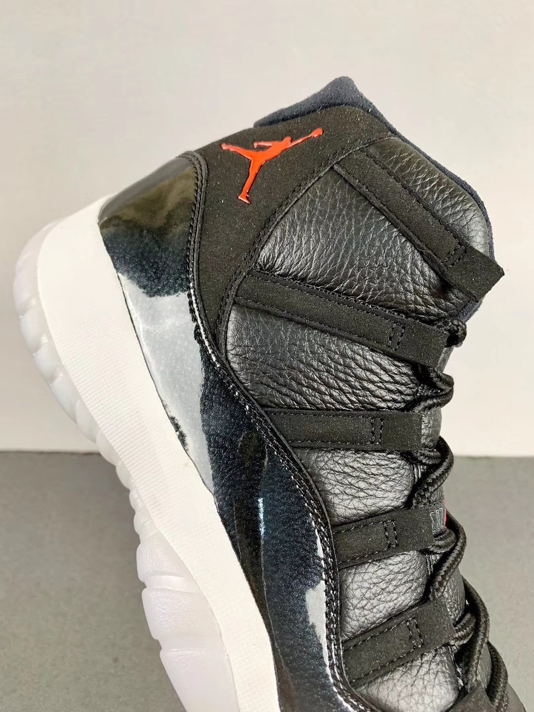 JORDAN 11 RETRO 72 10 - NeoLux