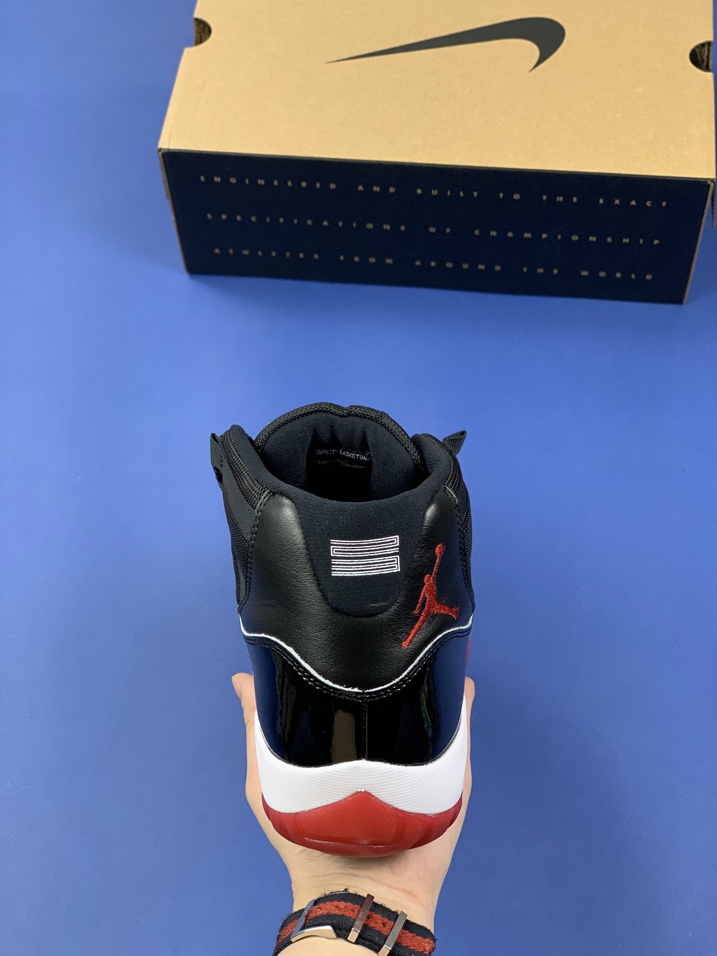 JORDAN 11 RETRO Bred 2019 - NeoLux