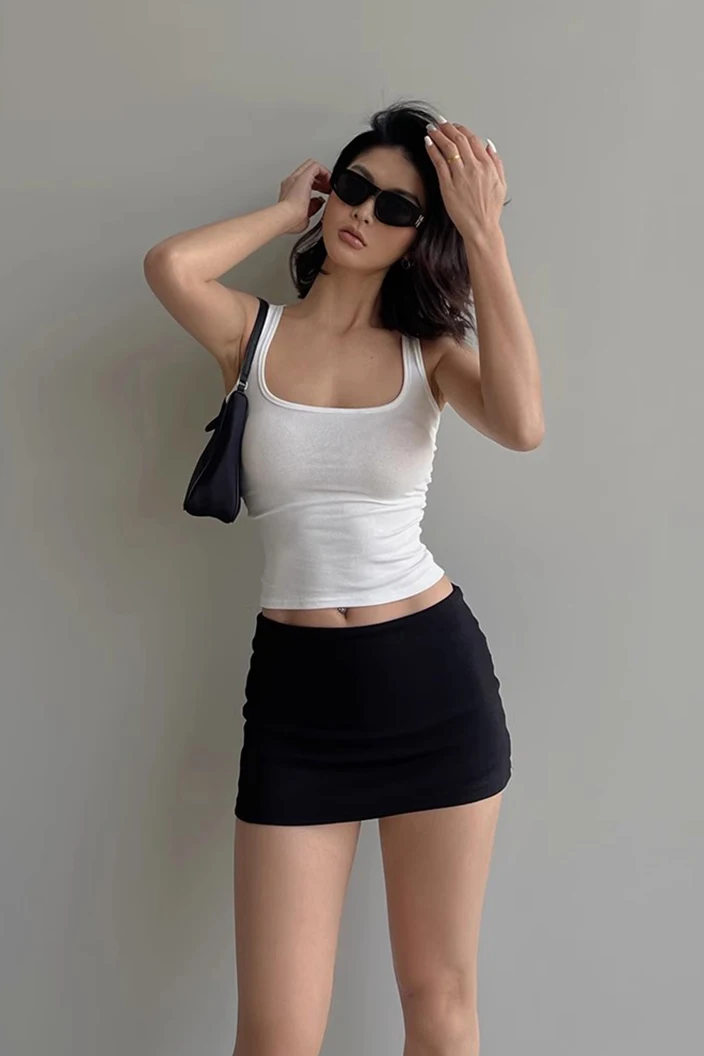 Women Scuplted Square Neck Tank Top