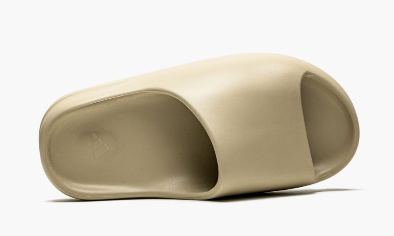 Yeezys Slide “Pure”