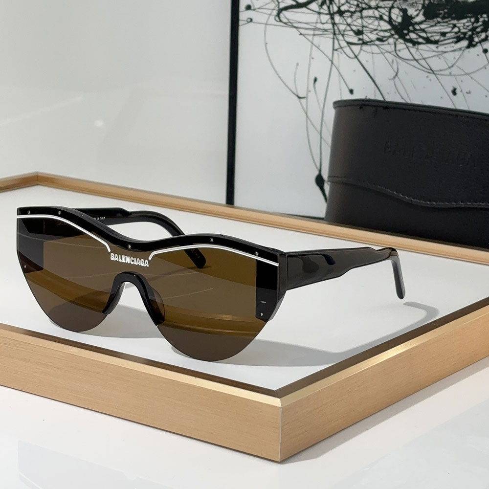 Balenciaga Mirror Logo Sunglasses Top quality (Replica)
