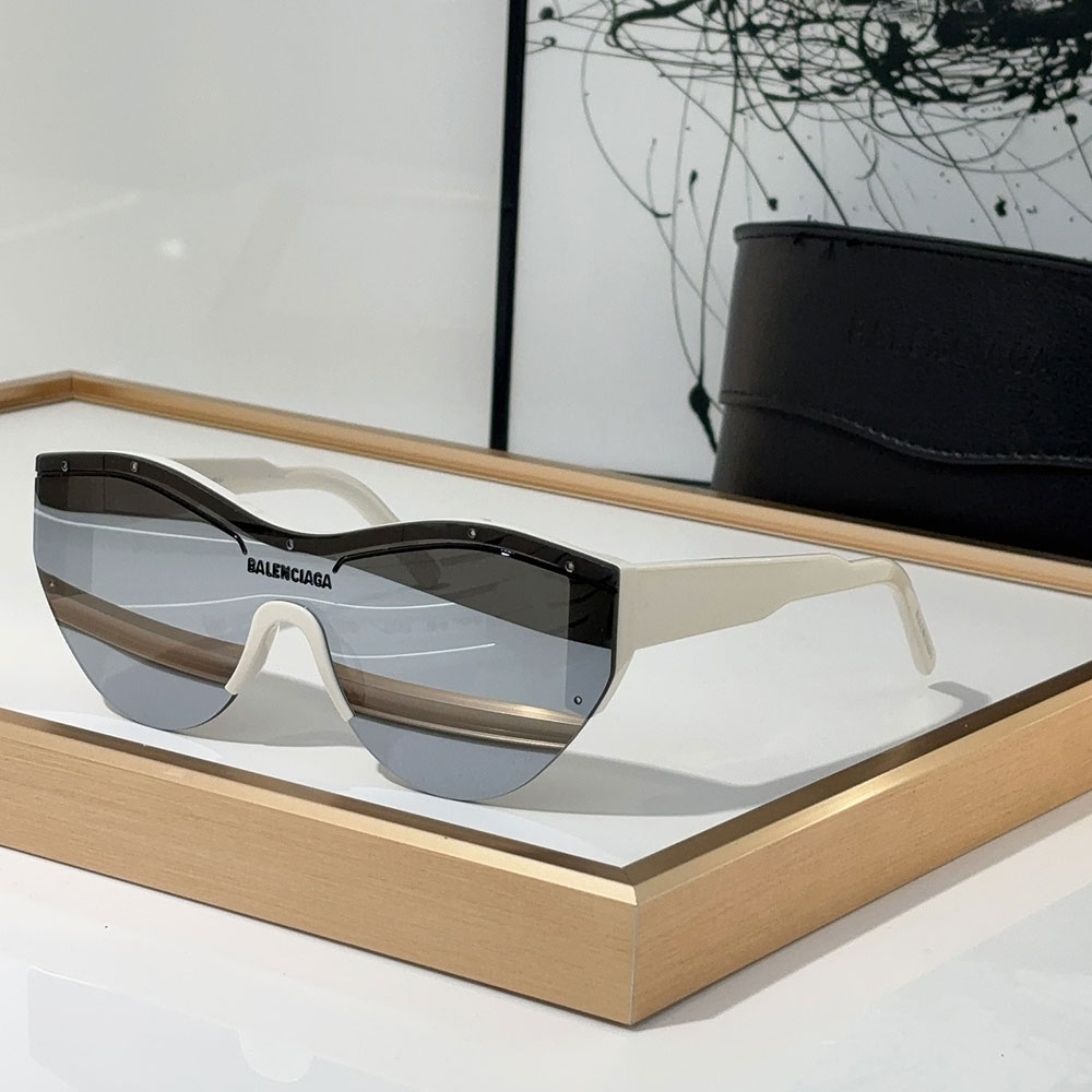 Balenciaga Mirror Logo Sunglasses Top quality (Replica)