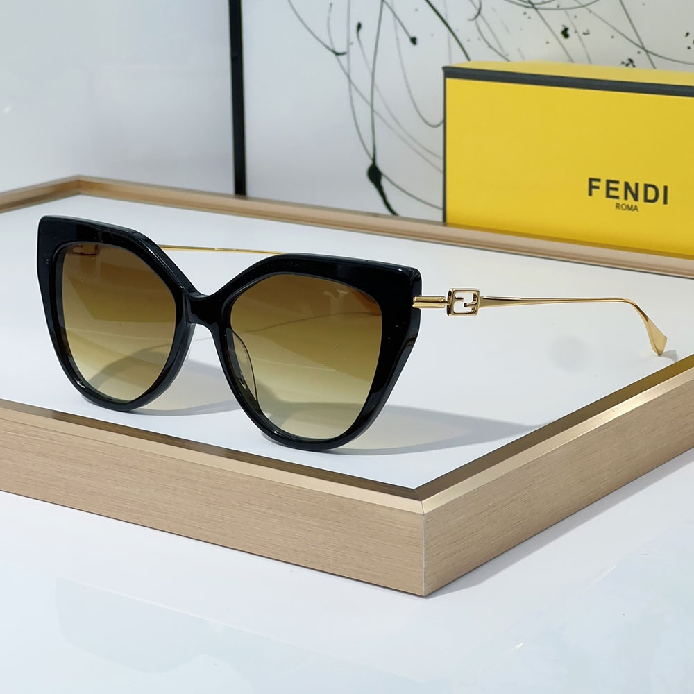 Fendi  Thin-framed Sheet Metal on The Sides Sunglasses Top quality （Replica）