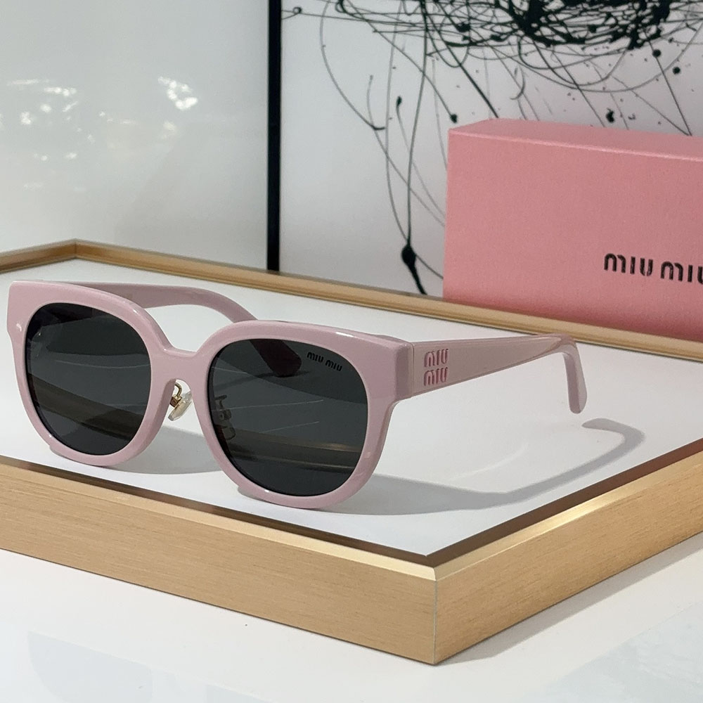 MIU MIU Retro trend Sunglasses Top quality (Replica)