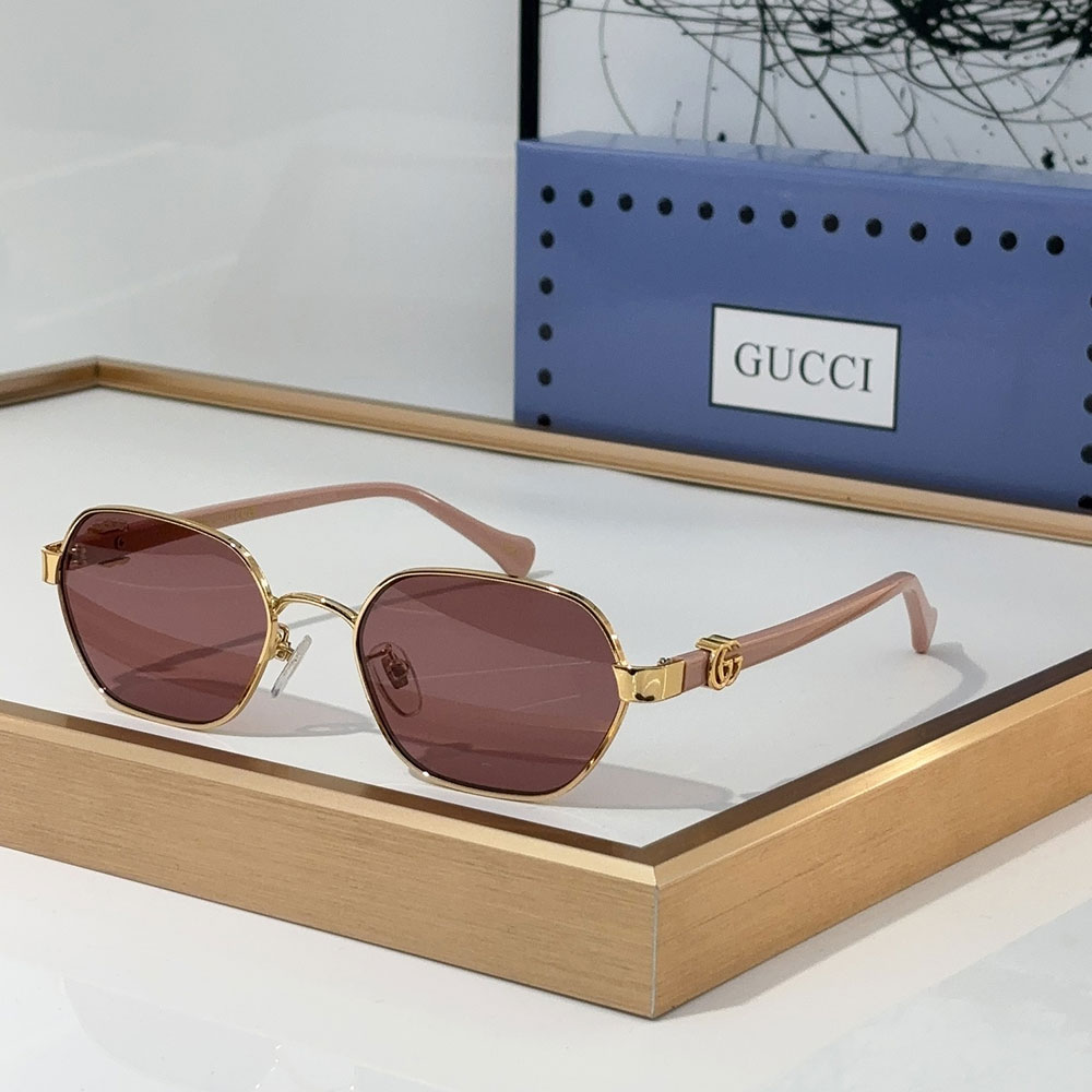 Gucci  Metal mirror leg Logo  sunglasses Top quality （Replica）