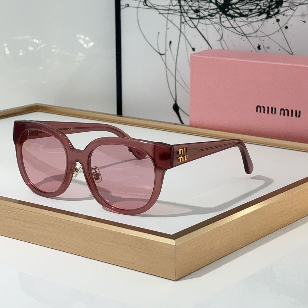 MIU MIU Retro trend Sunglasses Top quality (Replica)