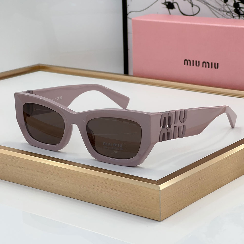 MIU MIU Cat eye Sunglasses Top quality (Replica)