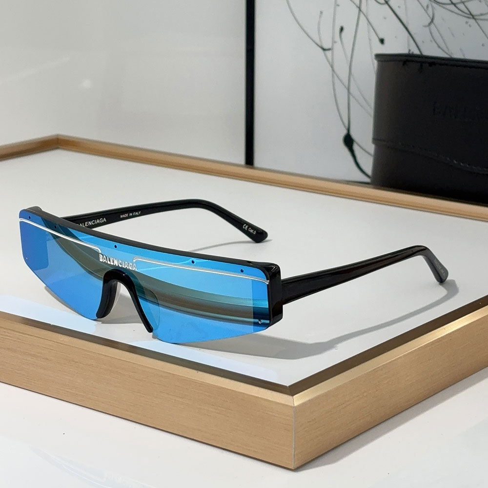 Balenciaga Mirror Logo sunglasses Top quality (Replica)