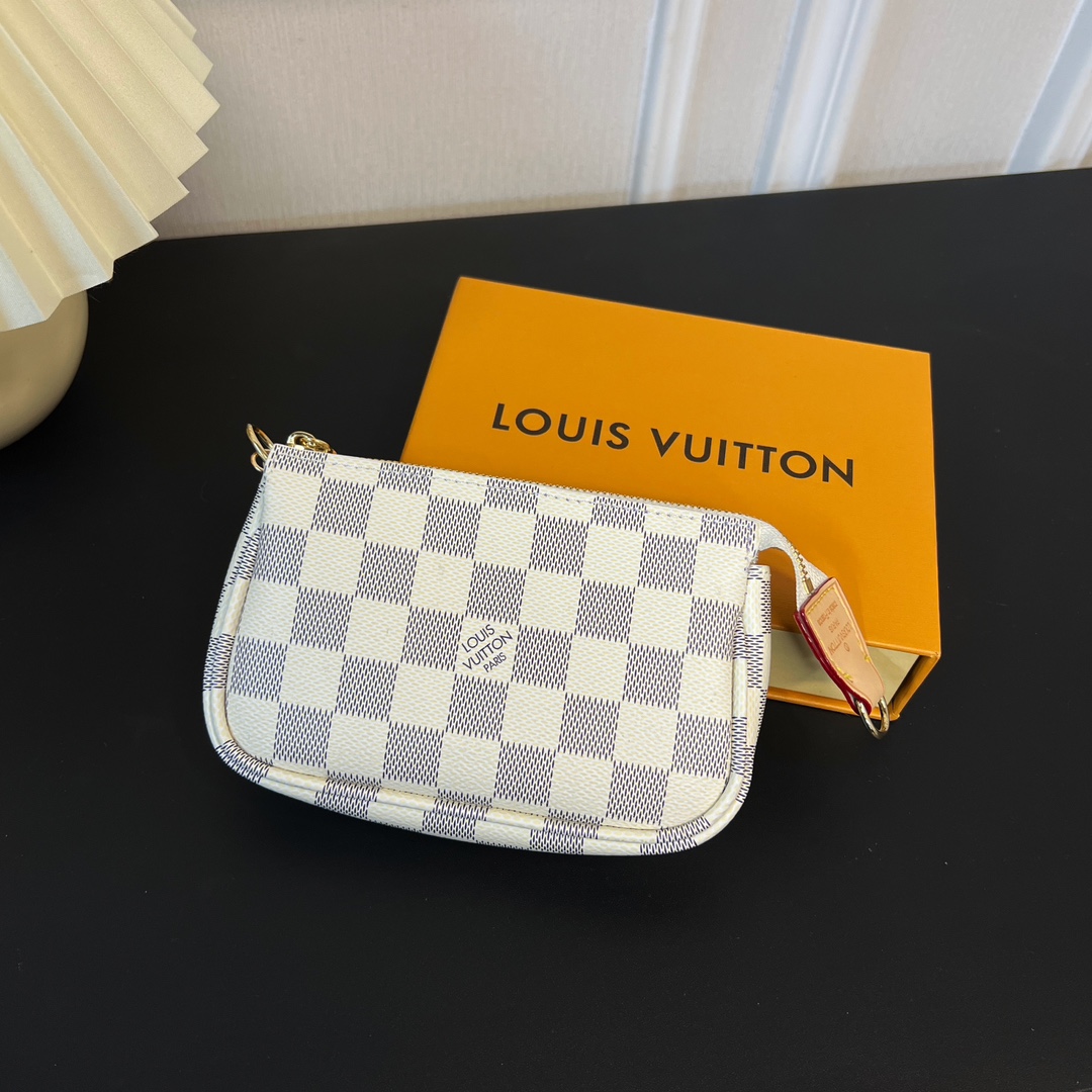 Louis Vuitton Multi Pochette Accessories Mini Bag Purse