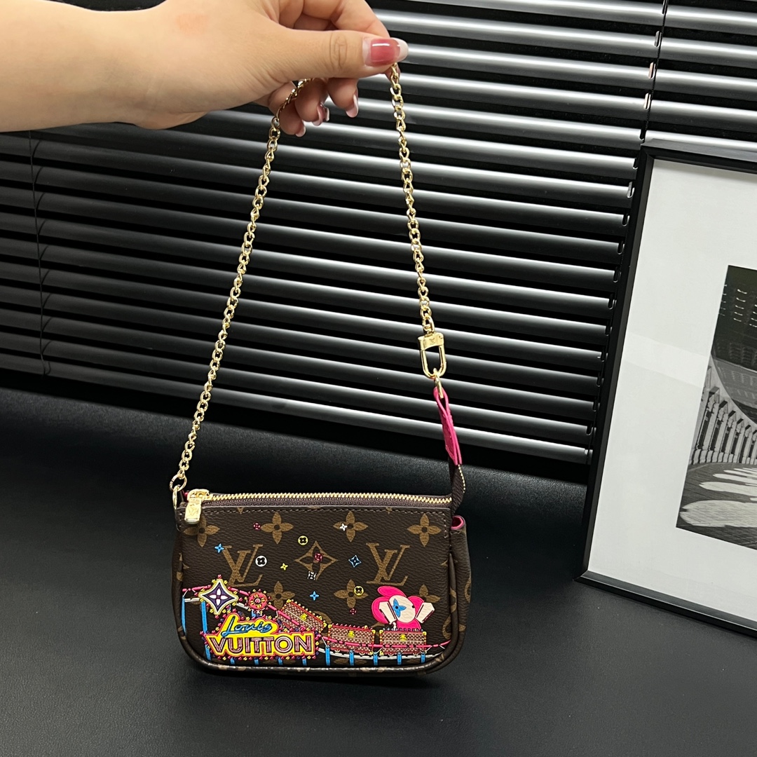 Louis Vuitton Multi Pochette Accessories Mini Bag Purse